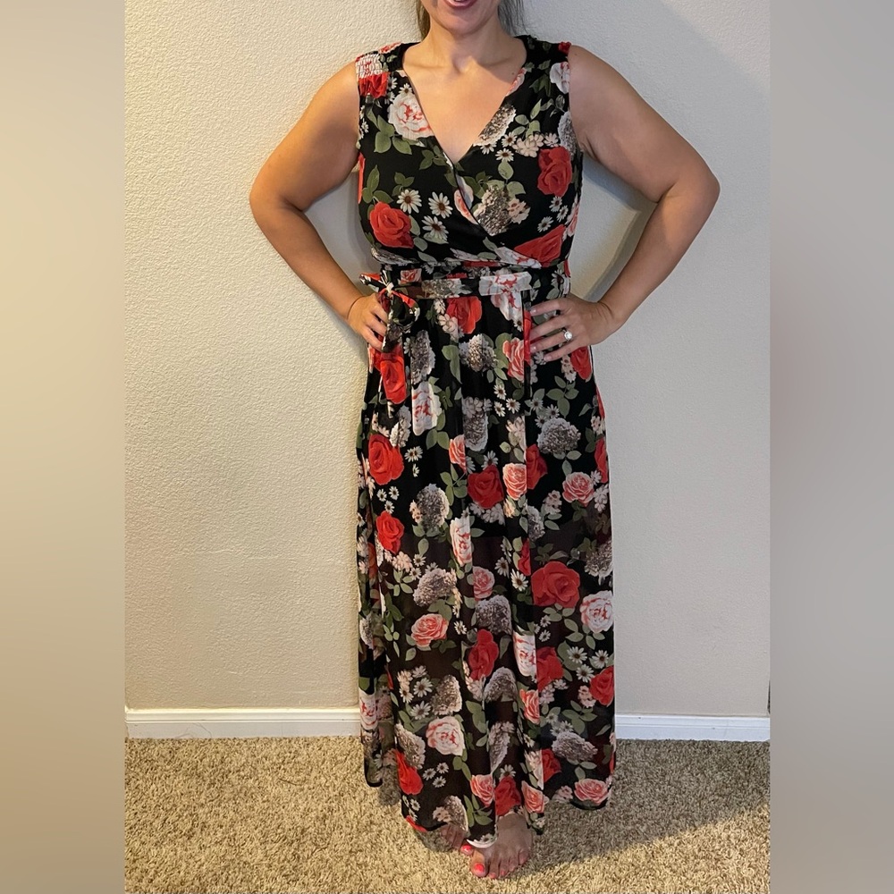 Disneys Beauty and the Beast collection long floral beautiful dress size small - Picture 3 of 4